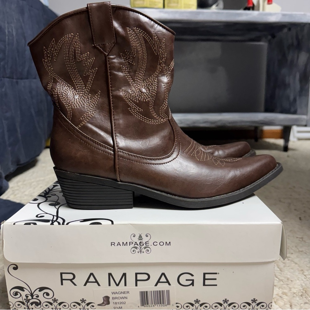 Rampage Wagner Brown Cowboy / Cowgirl Boots